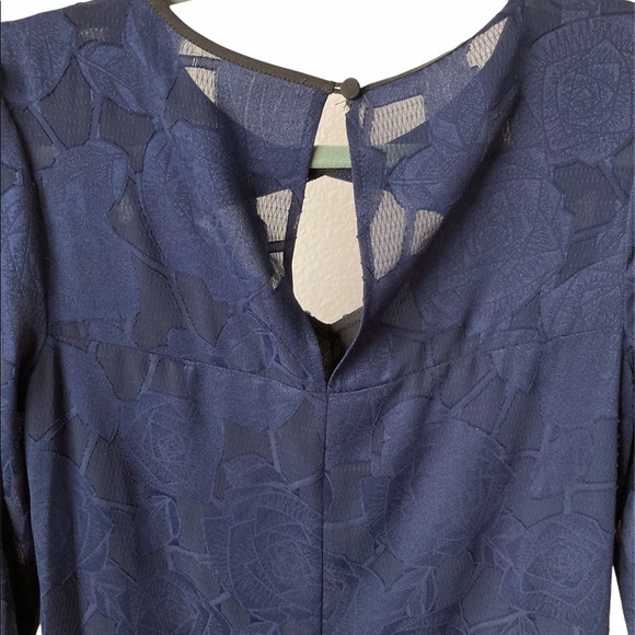 BCBG Blue Long Sleeves Dress Brand New XSmall-Small BNWT - Picture 5 of 8